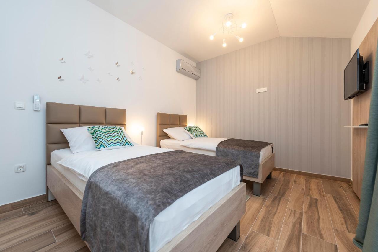 Luxury Apartments - La Vir 1 & 2 Esterno foto