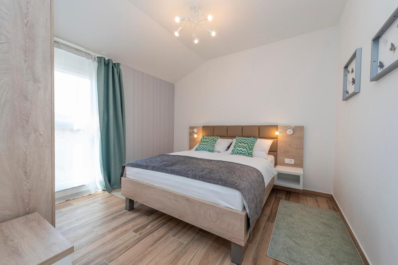 Luxury Apartments - La Vir 1 & 2 Esterno foto