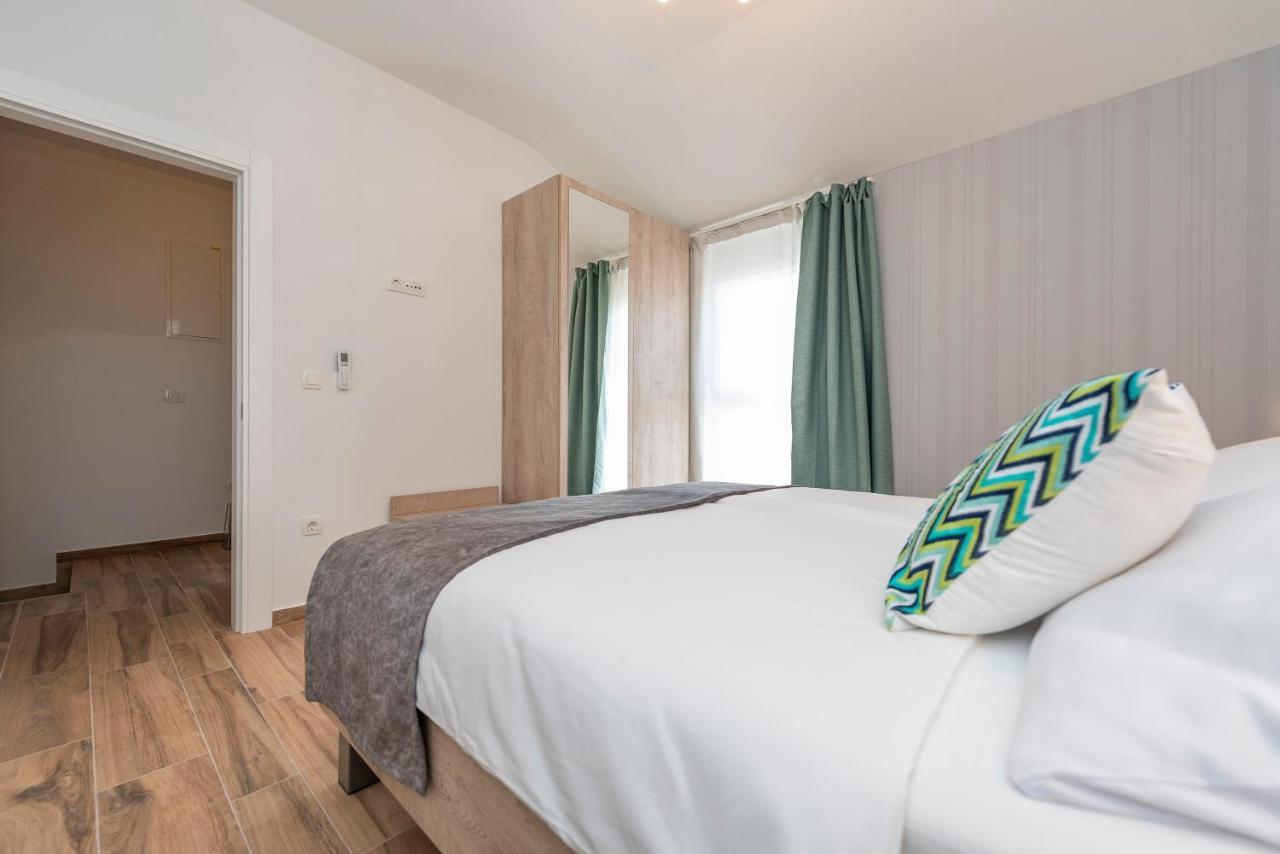 Luxury Apartments - La Vir 1 & 2 Esterno foto