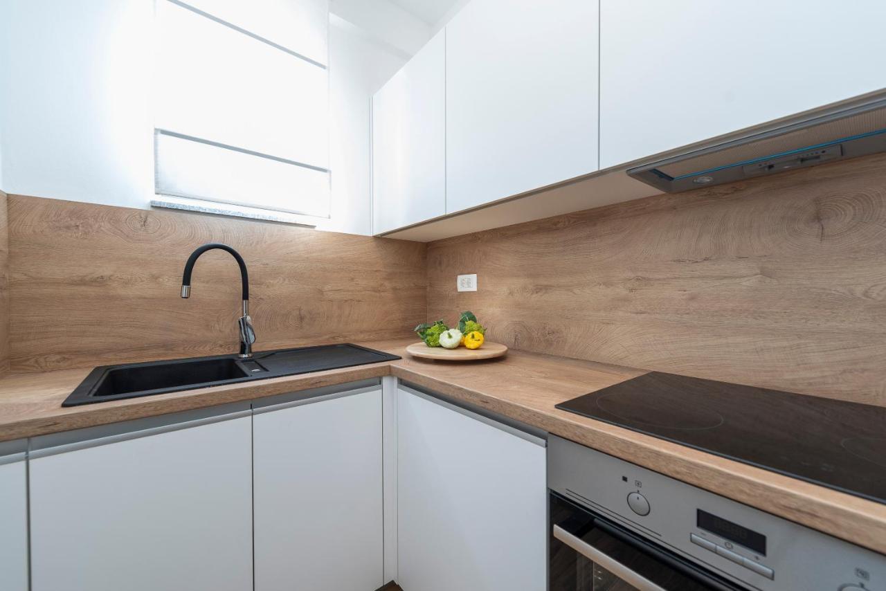 Luxury Apartments - La Vir 1 & 2 Esterno foto