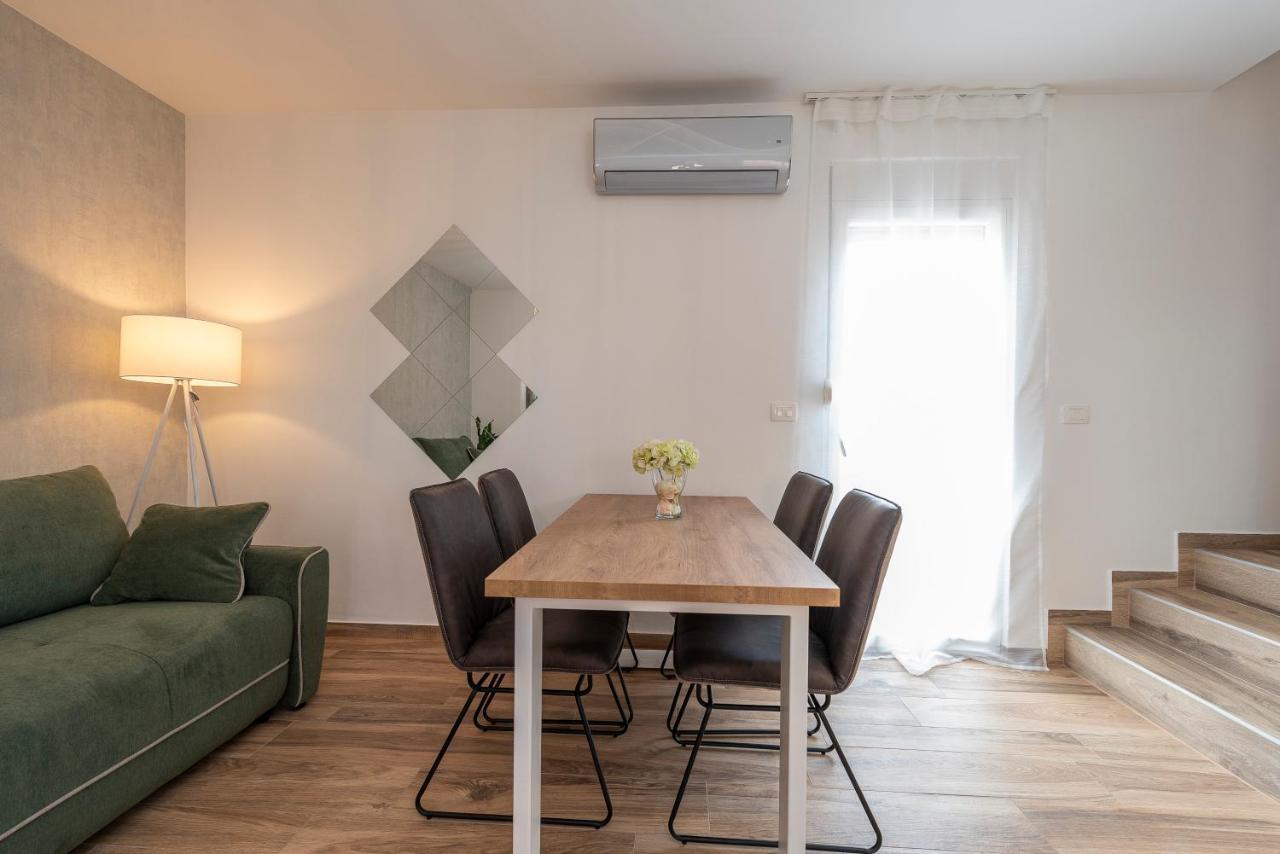 Luxury Apartments - La Vir 1 & 2 Esterno foto